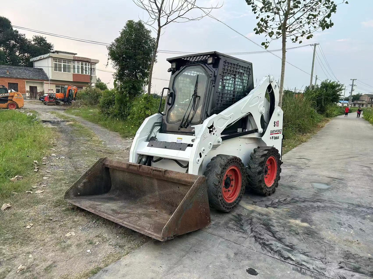 BOBCAT S18 - Mini pá carregadora: foto 3 BOBCAT S18 - Mini pá carregadora: foto 3