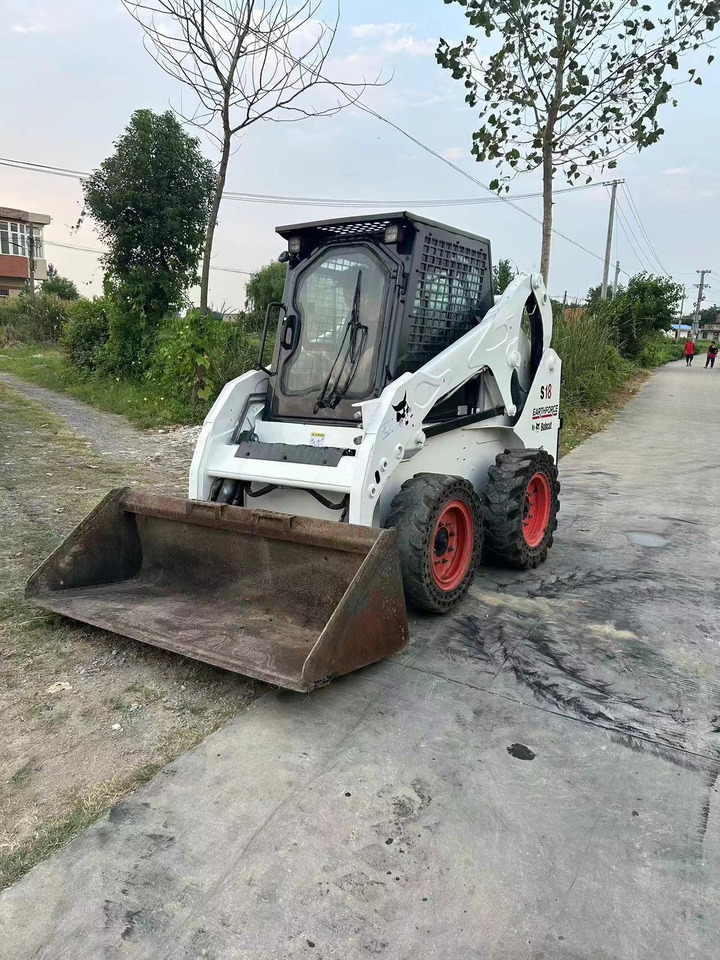 BOBCAT S18 - Mini pá carregadora: foto 2 BOBCAT S18 - Mini pá carregadora: foto 2
