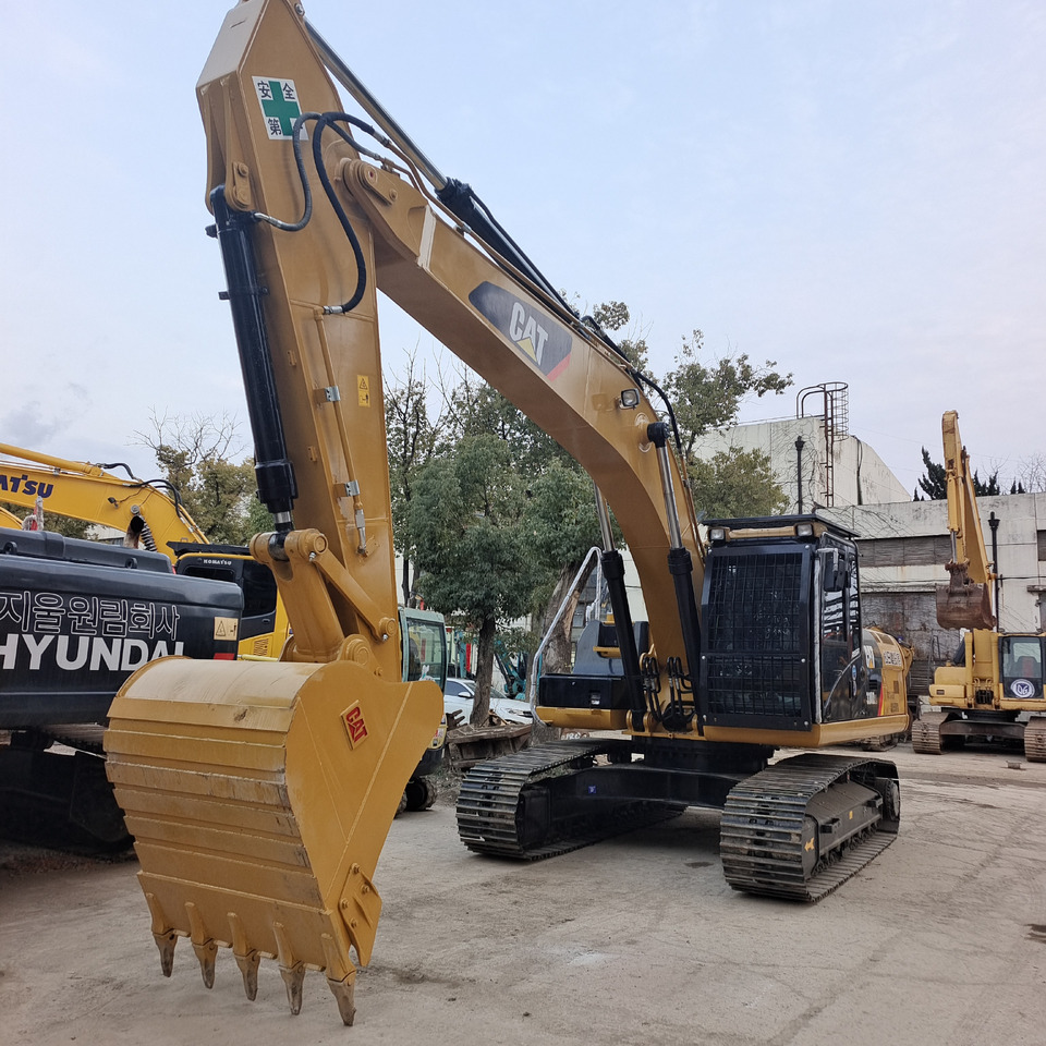 CAT 330 D2L - Escavadora de rastos: foto 1 CAT 330 D2L - Escavadora de rastos: foto 1