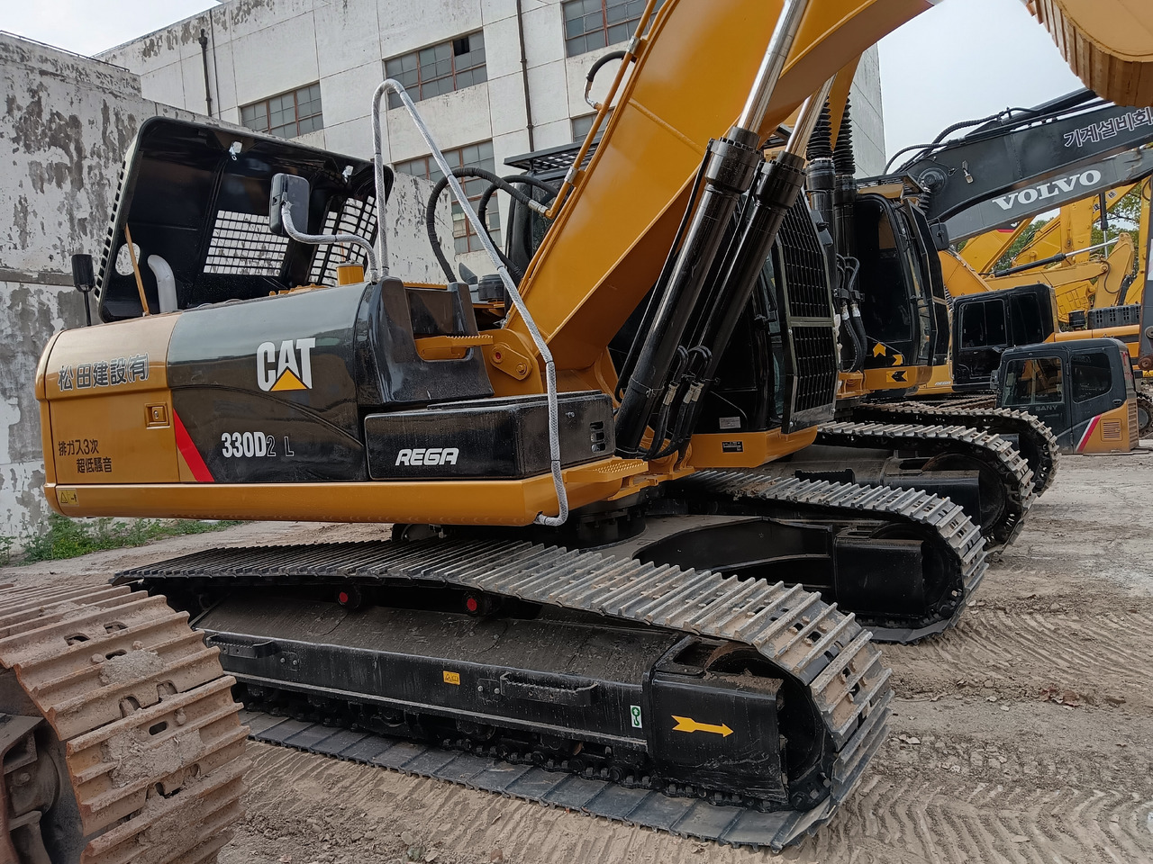 CATERPILLAR 330D2 L CAT 330D 330GC 336GC - Escavadora de rastos: foto 1 CATERPILLAR 330D2 L CAT 330D 330GC 336GC - Escavadora de rastos: foto 1