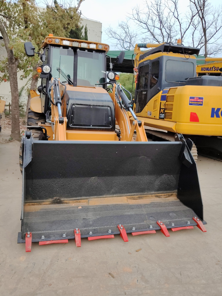 CATERPILLAR 420F CAT - Retroescavadeira: foto 5 CATERPILLAR 420F CAT - Retroescavadeira: foto 5
