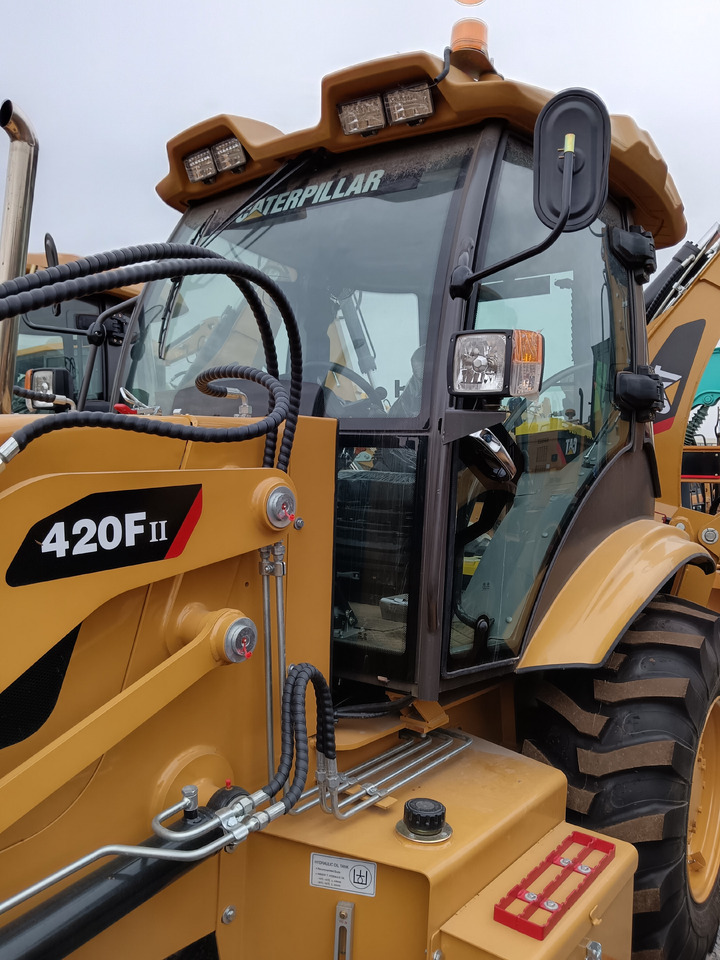 CATERPILLAR 420FⅡ - Retroescavadeira: foto 5 CATERPILLAR 420FⅡ - Retroescavadeira: foto 5