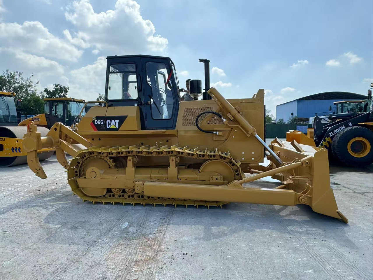CATERPILLAR D6G CAT D7G D6R D5 D8R D8T - Buldôzer: foto 3 CATERPILLAR D6G CAT D7G D6R D5 D8R D8T - Buldôzer: foto 3