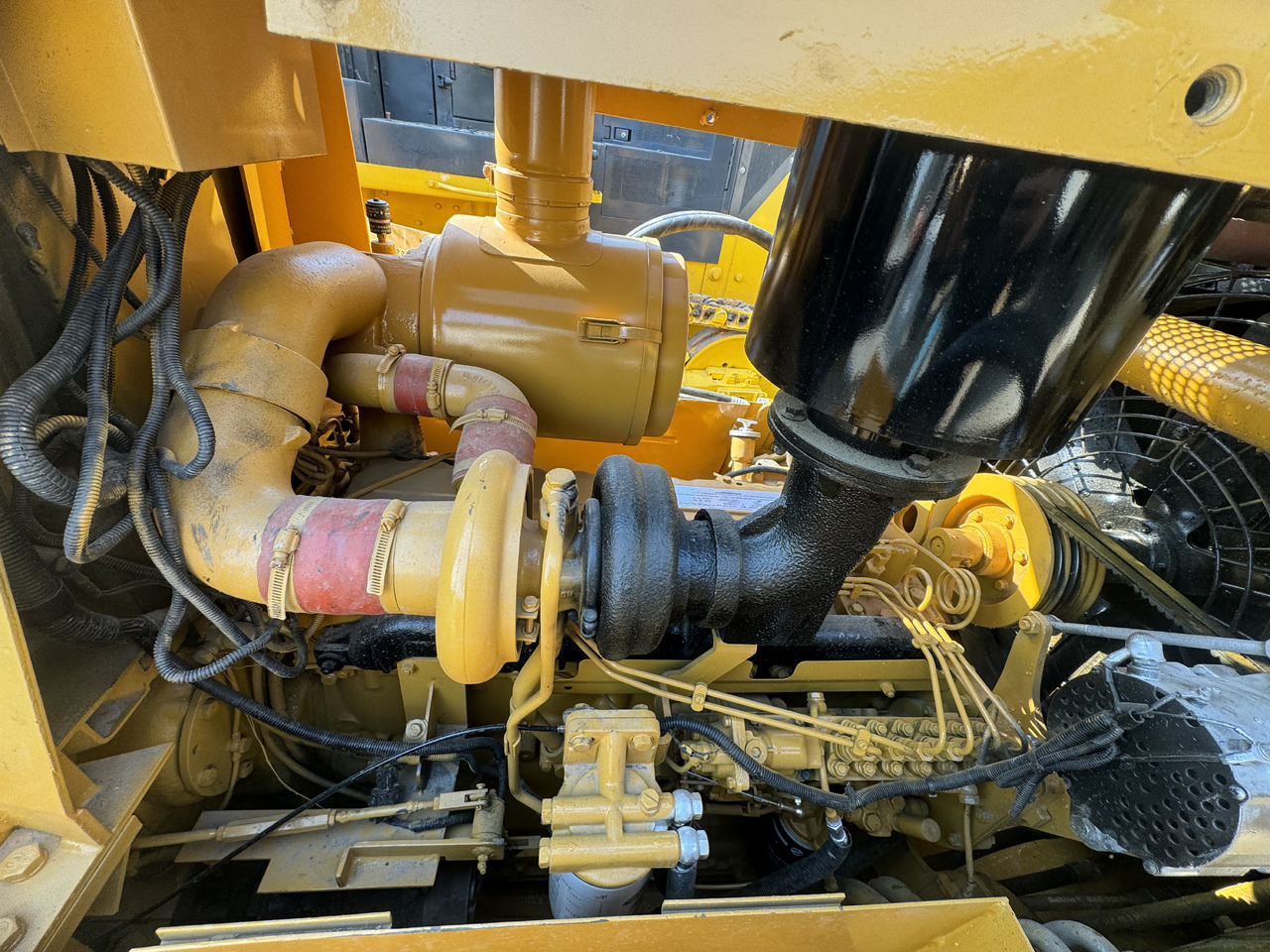 CATERPILLAR D6G - Buldôzer: foto 3 CATERPILLAR D6G - Buldôzer: foto 3