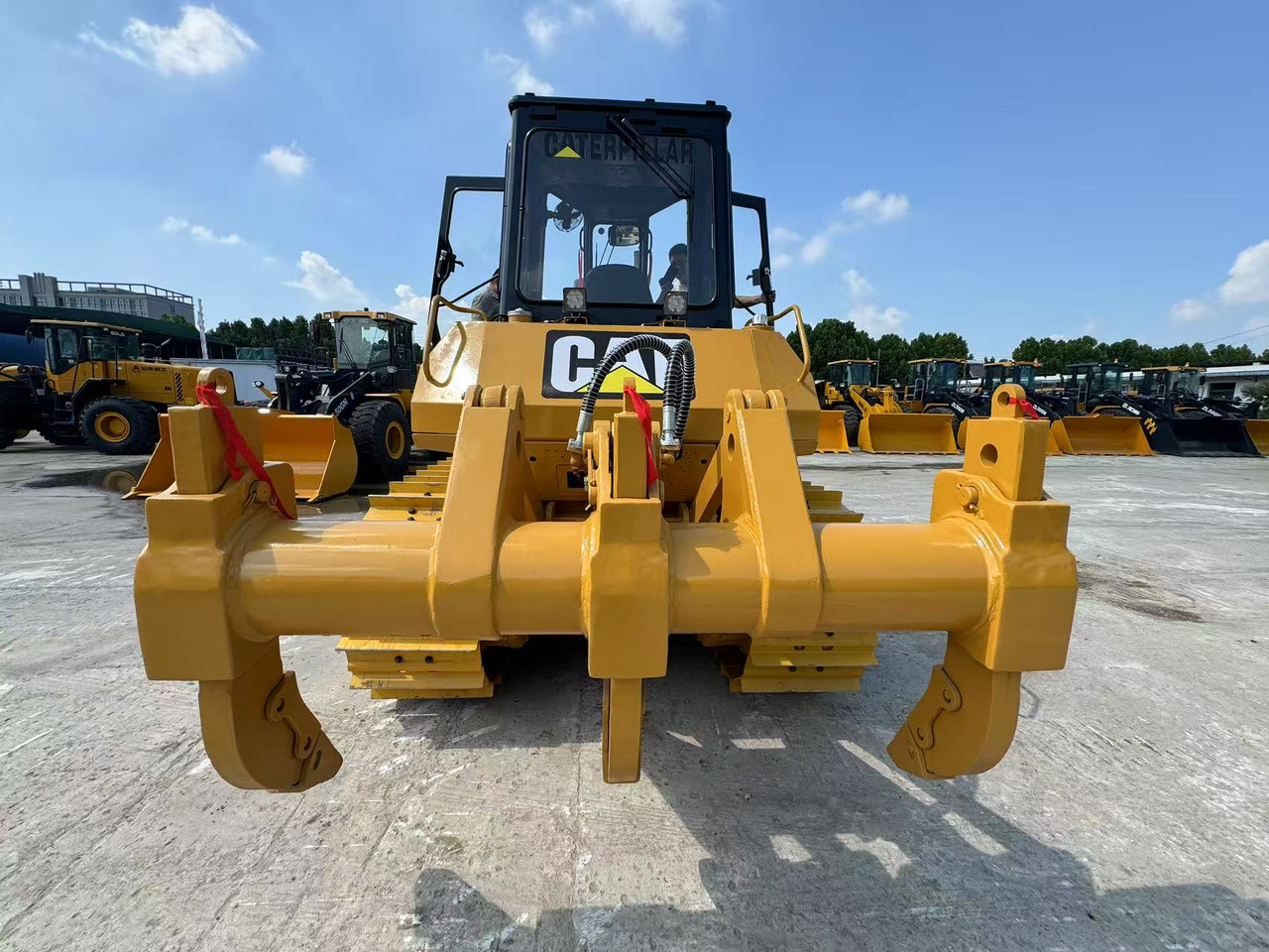 CATERPILLAR D6G D7G - Buldôzer: foto 1 CATERPILLAR D6G D7G - Buldôzer: foto 1