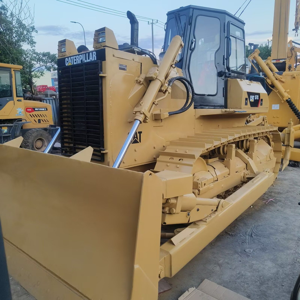 CATERPILLAR D7G CAT - Buldôzer: foto 2 CATERPILLAR D7G CAT - Buldôzer: foto 2