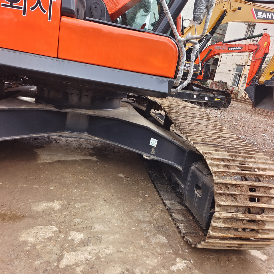 DOOSAN DX 300 LC - 9C - Escavadora de rastos: foto 5 DOOSAN DX 300 LC - 9C - Escavadora de rastos: foto 5