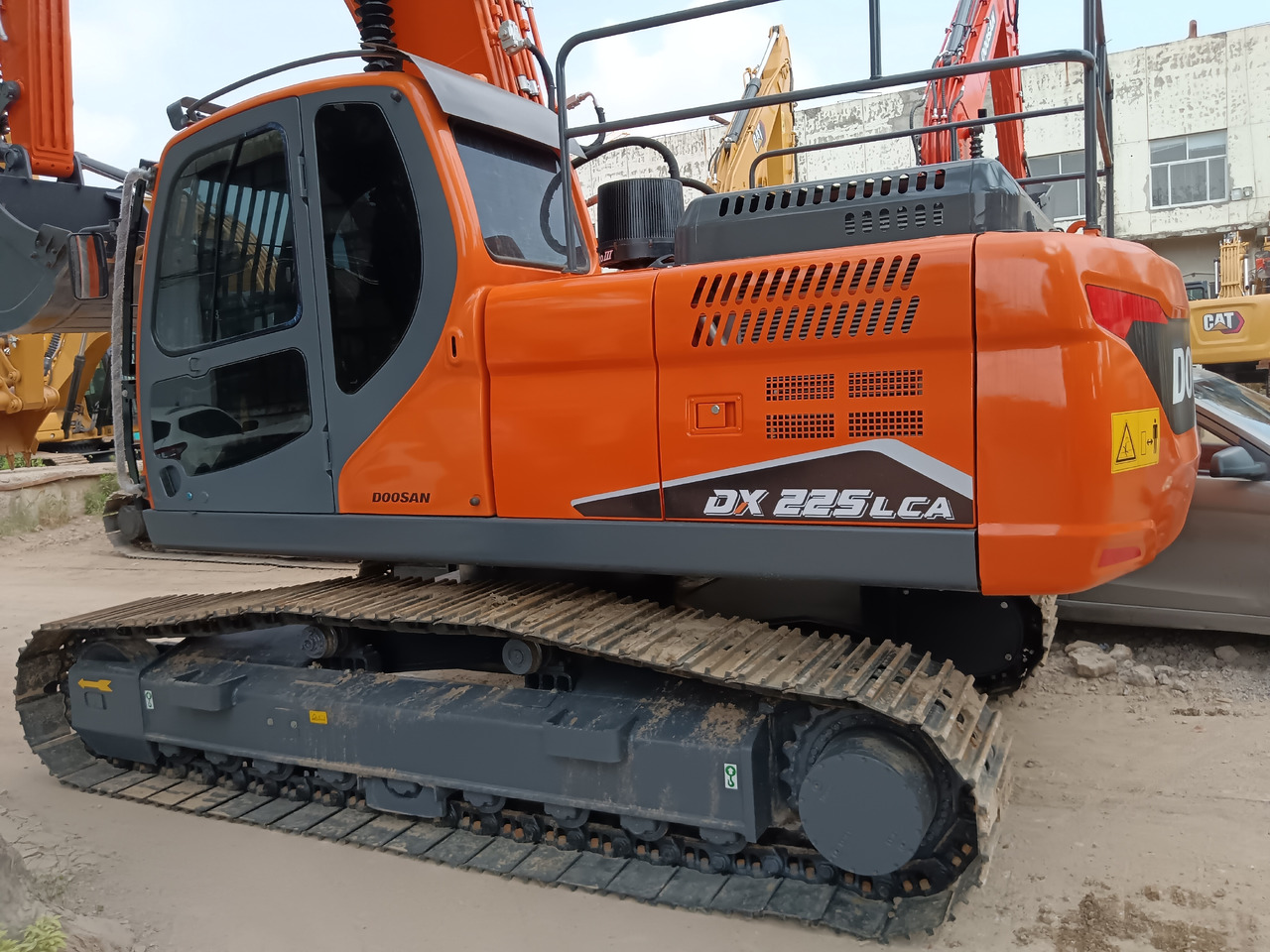 DOOSAN DX225 LC- 9C DX225LCA - Escavadora de rastos: foto 1 DOOSAN DX225 LC- 9C DX225LCA - Escavadora de rastos: foto 1