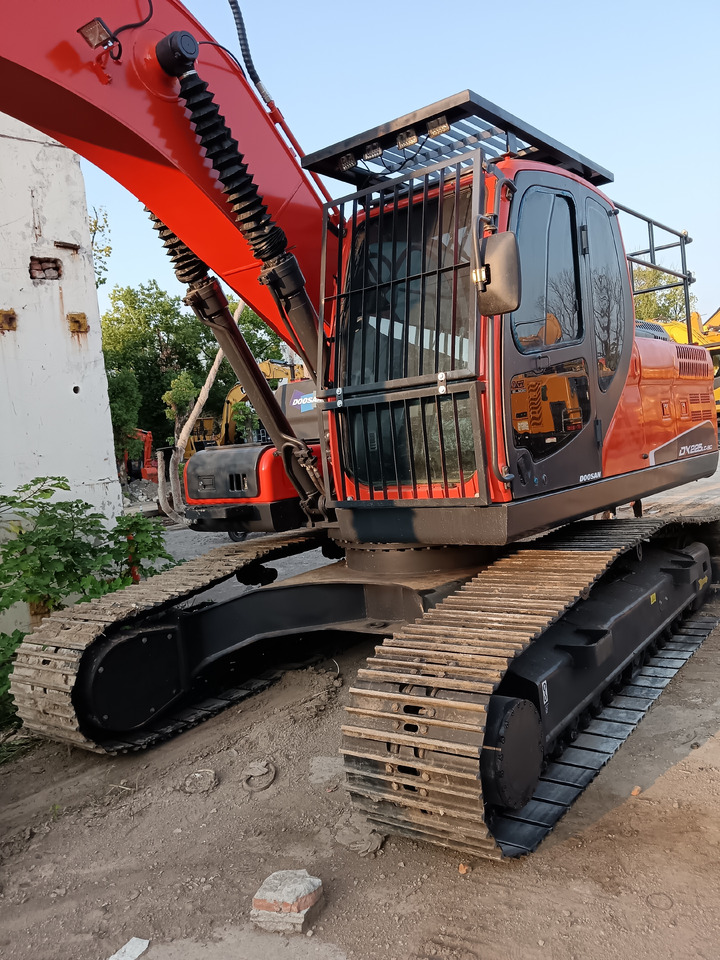 DOOSAN DX225 LC - 9C DX225LCA - Escavadora de rastos: foto 5 DOOSAN DX225 LC - 9C DX225LCA - Escavadora de rastos: foto 5