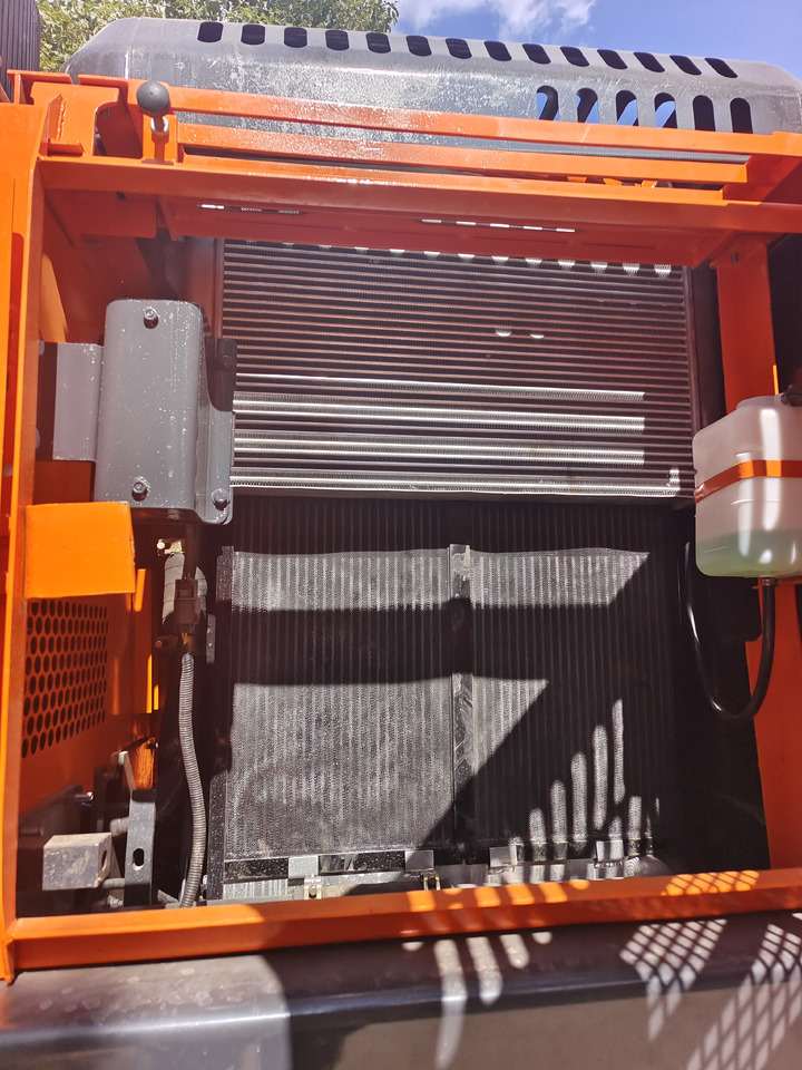 DOOSAN DX225 LCA DX 225 LC - 9C - Escavadora de rastos: foto 3 DOOSAN DX225 LCA DX 225 LC - 9C - Escavadora de rastos: foto 3