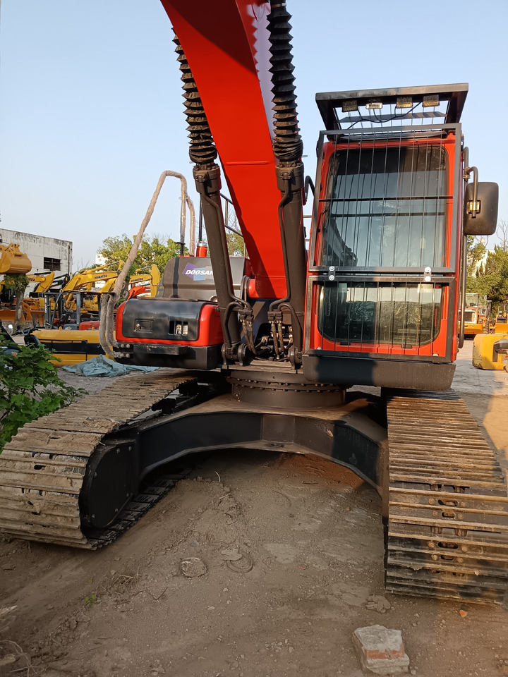 DOOSAN DX225LCA DX225 LC -9C - Escavadora de rastos: foto 4 DOOSAN DX225LCA DX225 LC -9C - Escavadora de rastos: foto 4
