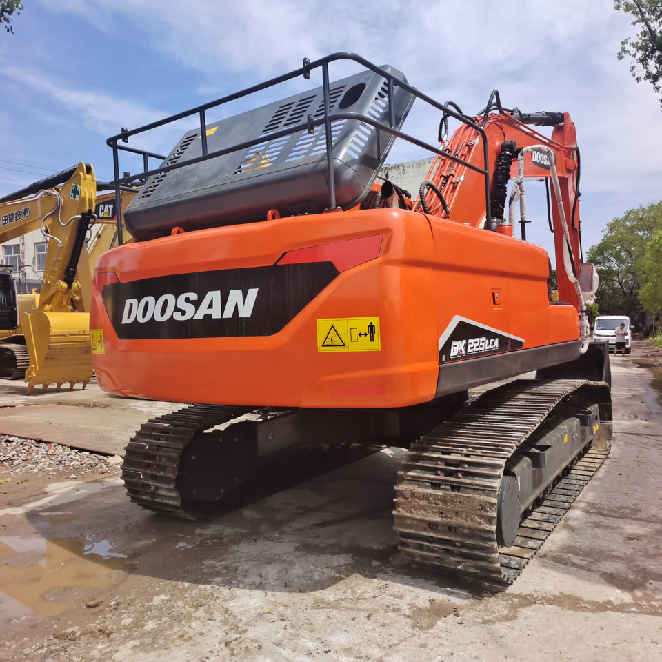 DOOSAN DX225LCA DX225 LC-9C - Escavadora de rastos: foto 3 DOOSAN DX225LCA DX225 LC-9C - Escavadora de rastos: foto 3