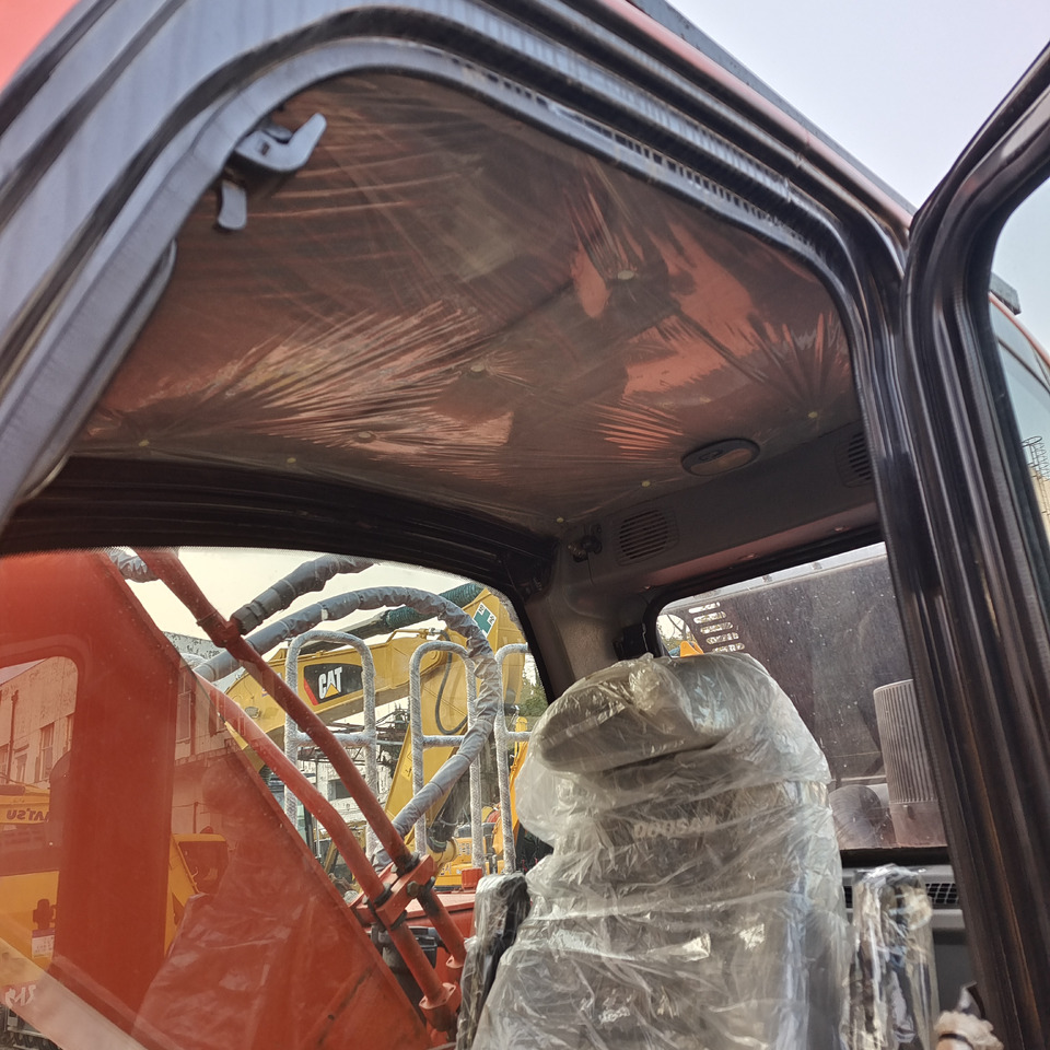 DOOSAN DX300 LC - 9C - Escavadora de rastos: foto 4 DOOSAN DX300 LC - 9C - Escavadora de rastos: foto 4