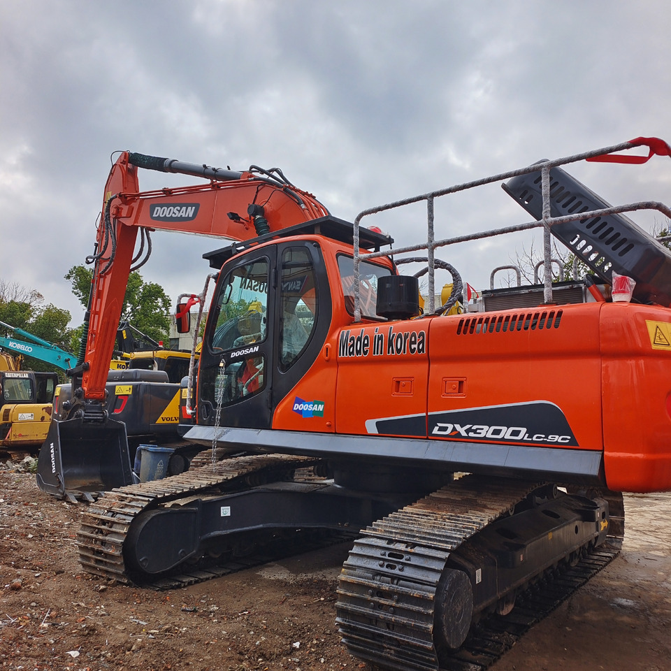 DOOSAN DX300LC - 9C DX300LCA - Escavadora de rastos: foto 2 DOOSAN DX300LC - 9C DX300LCA - Escavadora de rastos: foto 2