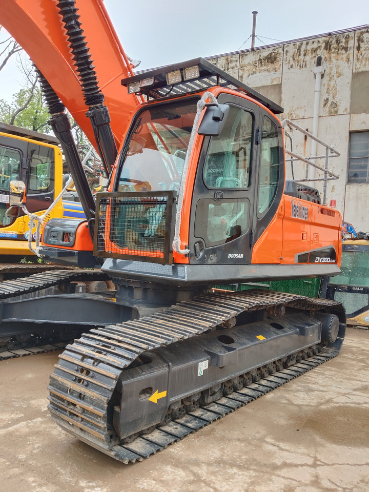 DOOSAN DX300LC - 9C DX300LCA - Escavadora de rastos: foto 4 DOOSAN DX300LC - 9C DX300LCA - Escavadora de rastos: foto 4
