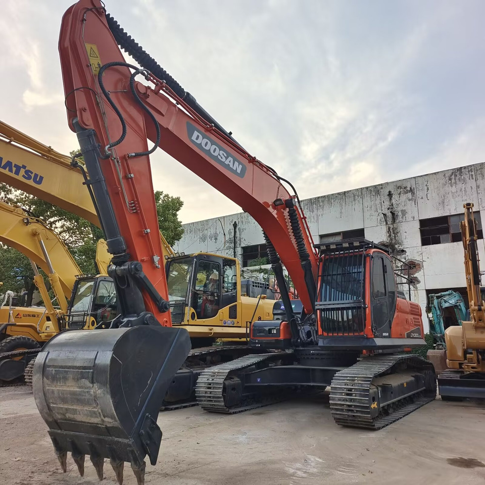 DOOSAN DX300LCA DX300 LC - 9C - Escavadora de rastos: foto 3 DOOSAN DX300LCA DX300 LC - 9C - Escavadora de rastos: foto 3