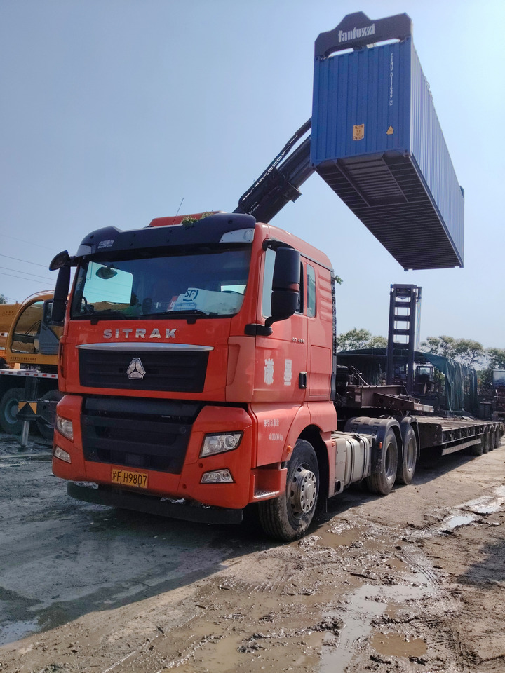 FANTUZZI CS45KM - Reachstacker porta contentores: foto 2 FANTUZZI CS45KM - Reachstacker porta contentores: foto 2