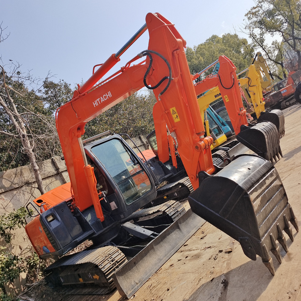 HITACHI ZX 70 - Mini escavadeira: foto 5 HITACHI ZX 70 - Mini escavadeira: foto 5