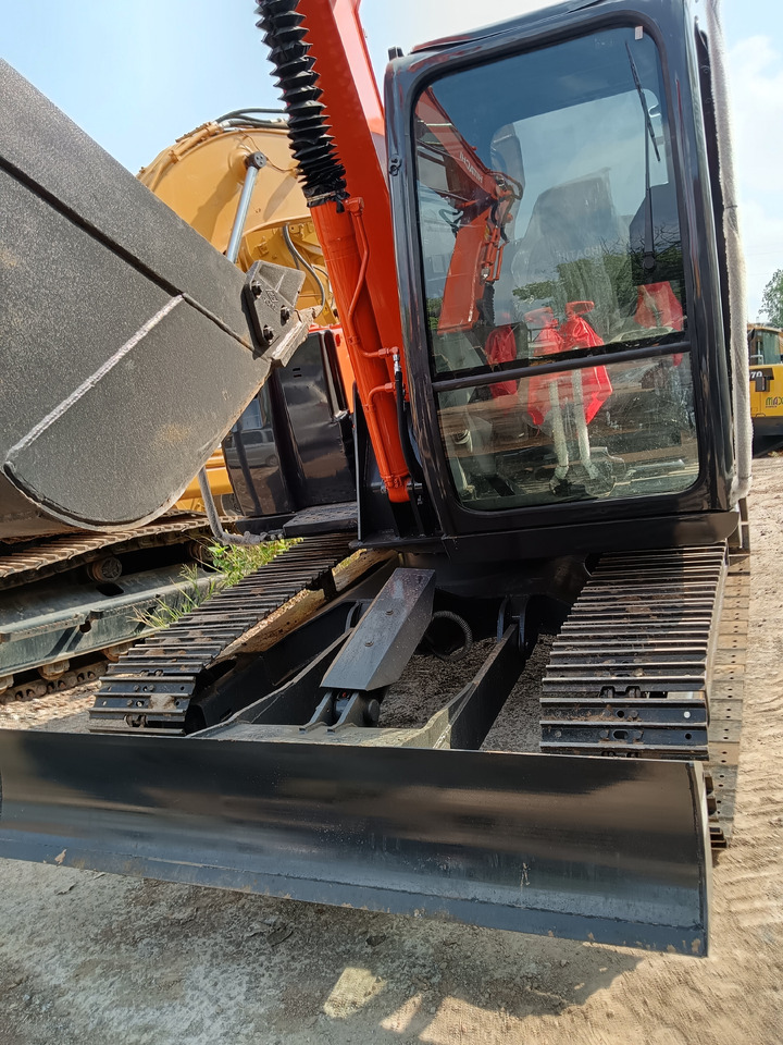 Mini escavadeira HITACHI ZX70 ZAXIS 70: foto 11 Mini escavadeira HITACHI ZX70 ZAXIS 70: foto 11