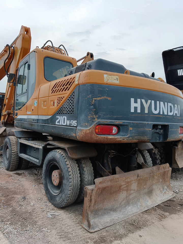 Escavadeira de rodas HYUNDAI 210W-9S Hyundai 210 W - 9 S: foto 22