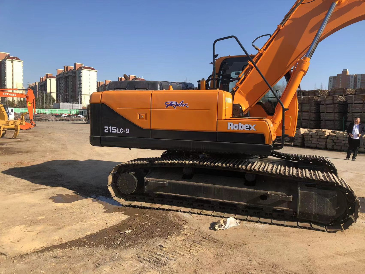 HYUNDAI R 215-9 ROBEX 215 - 9 - Escavadora de rastos: foto 5 HYUNDAI R 215-9 ROBEX 215 - 9 - Escavadora de rastos: foto 5