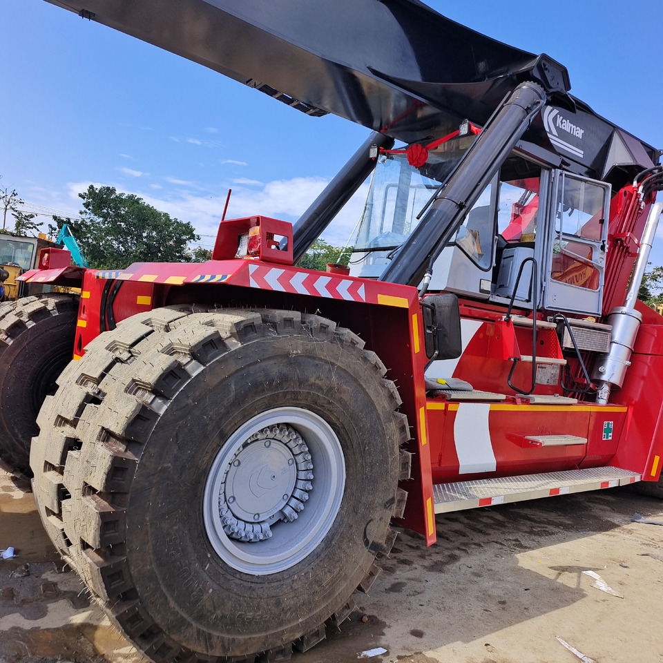 KALMAR DRF 450 DRT450 DRT DRD DRU 450 45 TON - Reachstacker porta contentores: foto 4 KALMAR DRF 450 DRT450 DRT DRD DRU 450 45 TON - Reachstacker porta contentores: foto 4