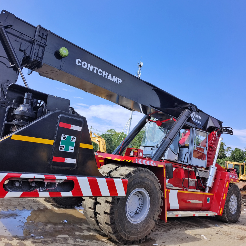 KALMAR DRF450 DRT450 DRT DRD DRU 450 45 TON - Reachstacker porta contentores: foto 2 KALMAR DRF450 DRT450 DRT DRD DRU 450 45 TON - Reachstacker porta contentores: foto 2