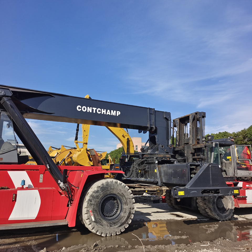 KALMAR DRT450 DRT DRD DRU 450 45 TON - Reachstacker porta contentores: foto 3 KALMAR DRT450 DRT DRD DRU 450 45 TON - Reachstacker porta contentores: foto 3