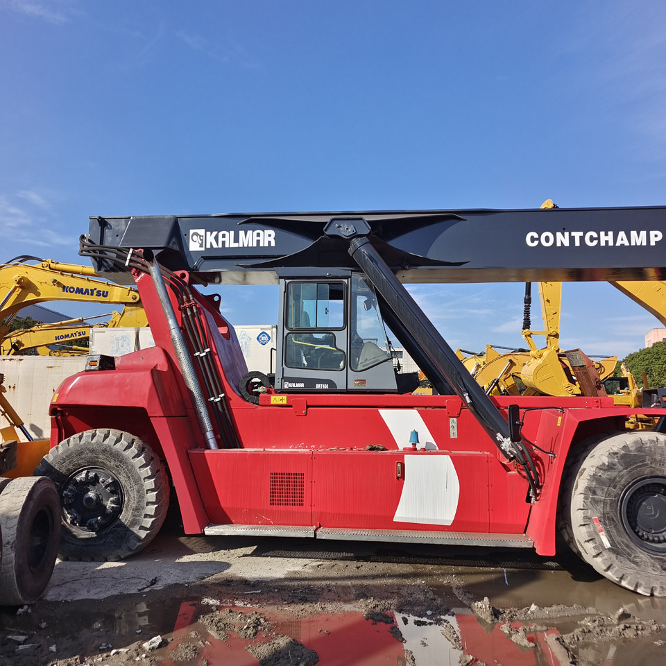 KALMAR DRT450 DRT DRD DRU 450 45 TON - Reachstacker porta contentores: foto 1 KALMAR DRT450 DRT DRD DRU 450 45 TON - Reachstacker porta contentores: foto 1