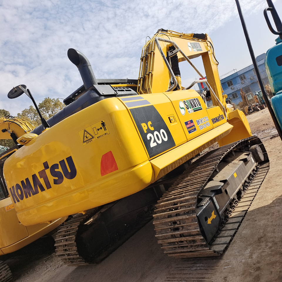 KOMATSU PC200-8 - Escavadora de rastos: foto 1 KOMATSU PC200-8 - Escavadora de rastos: foto 1
