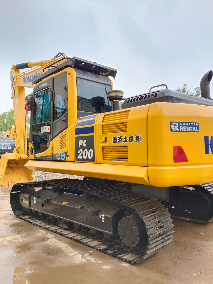 KOMATSU PC200-8 - Escavadora de rastos: foto 1 KOMATSU PC200-8 - Escavadora de rastos: foto 1
