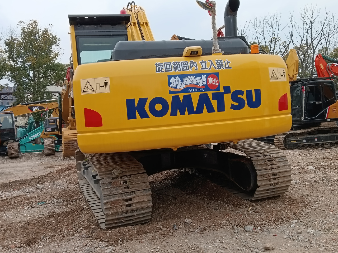KOMATSU PC200-8 - Escavadora de rastos: foto 4 KOMATSU PC200-8 - Escavadora de rastos: foto 4
