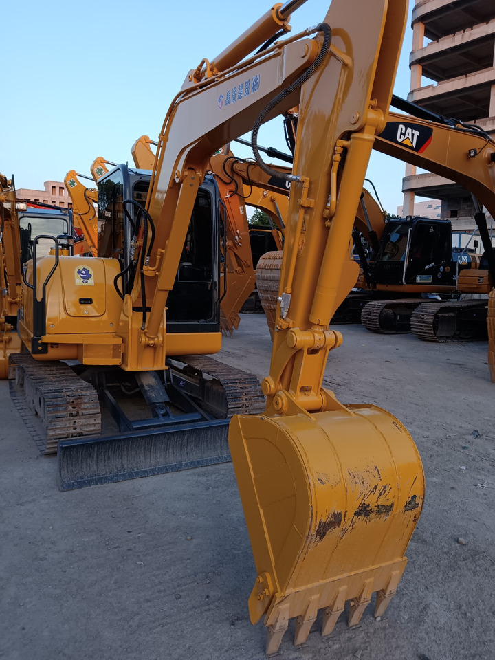 KOMATSU PC56 - Mini escavadeira: foto 3 KOMATSU PC56 - Mini escavadeira: foto 3