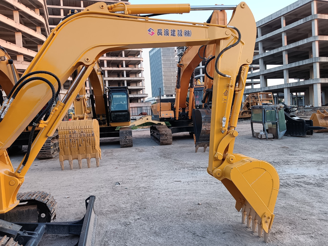 KOMATSU PC56 - Mini escavadeira: foto 5 KOMATSU PC56 - Mini escavadeira: foto 5
