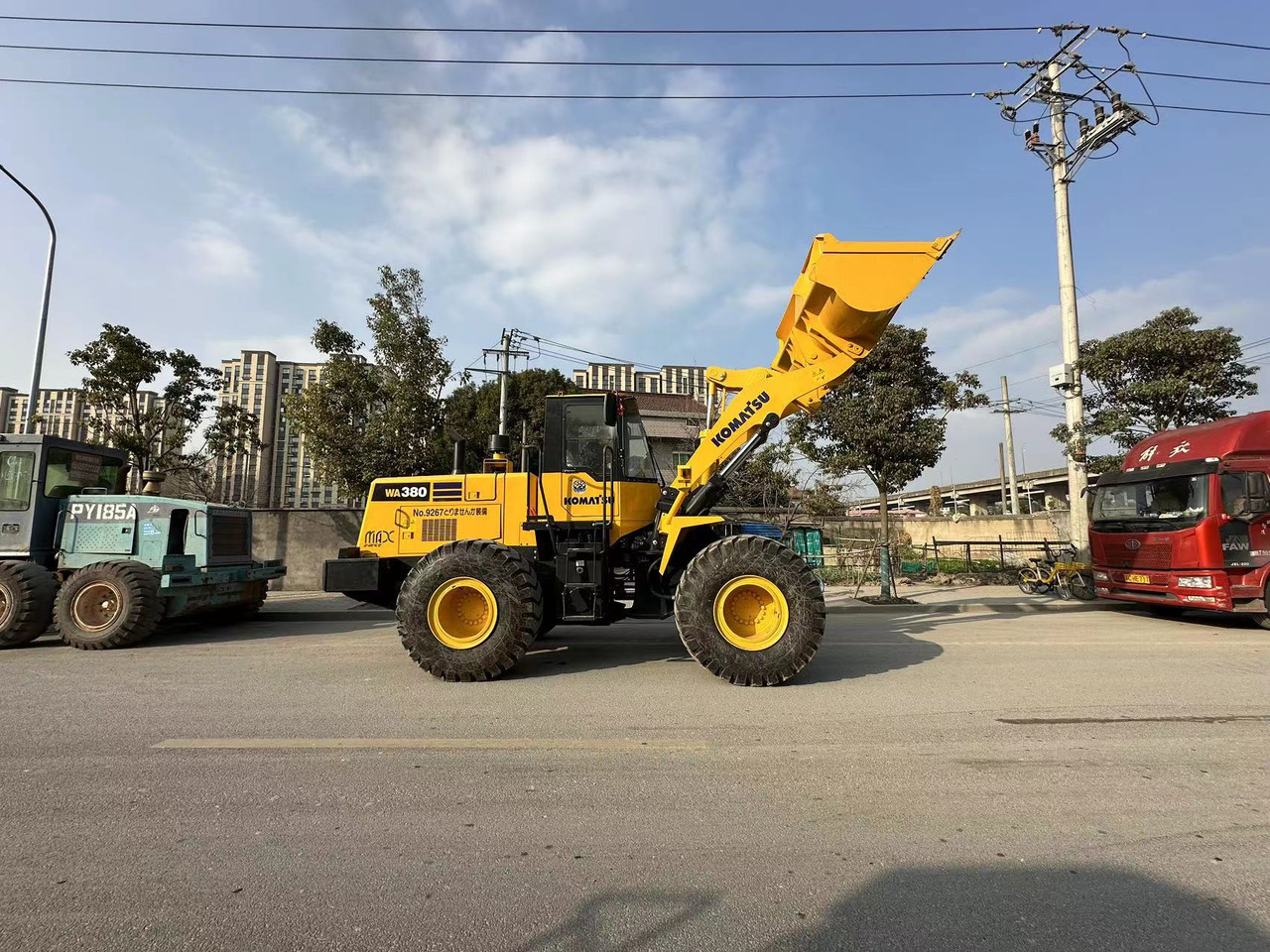 KOMATSU WA 380 - Pá carregadora de rodas: foto 3 KOMATSU WA 380 - Pá carregadora de rodas: foto 3