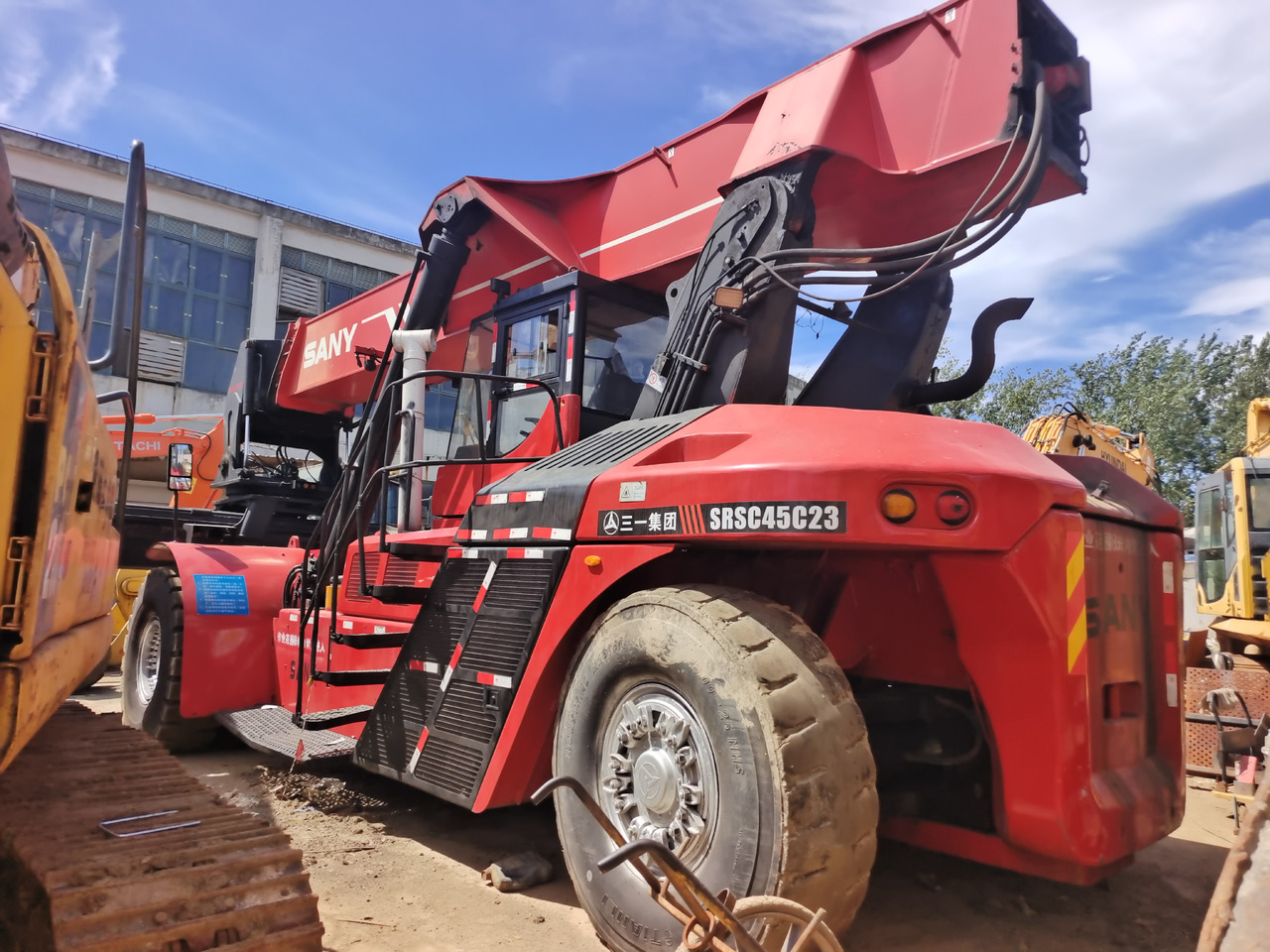 SANY SRSC45C23 - Reachstacker porta contentores: foto 1 SANY SRSC45C23 - Reachstacker porta contentores: foto 1