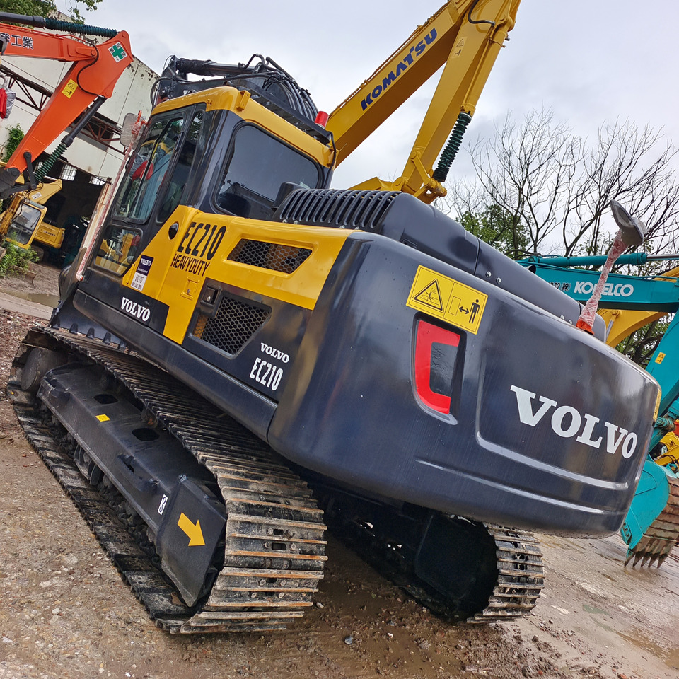 VOLVO EC210 EC210B EC210D - Escavadora de rastos: foto 3 VOLVO EC210 EC210B EC210D - Escavadora de rastos: foto 3