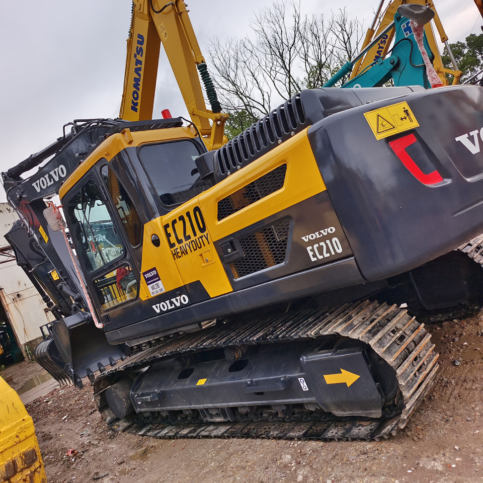 VOLVO EC210 EC210B EC210D - Escavadora de rastos: foto 1 VOLVO EC210 EC210B EC210D - Escavadora de rastos: foto 1