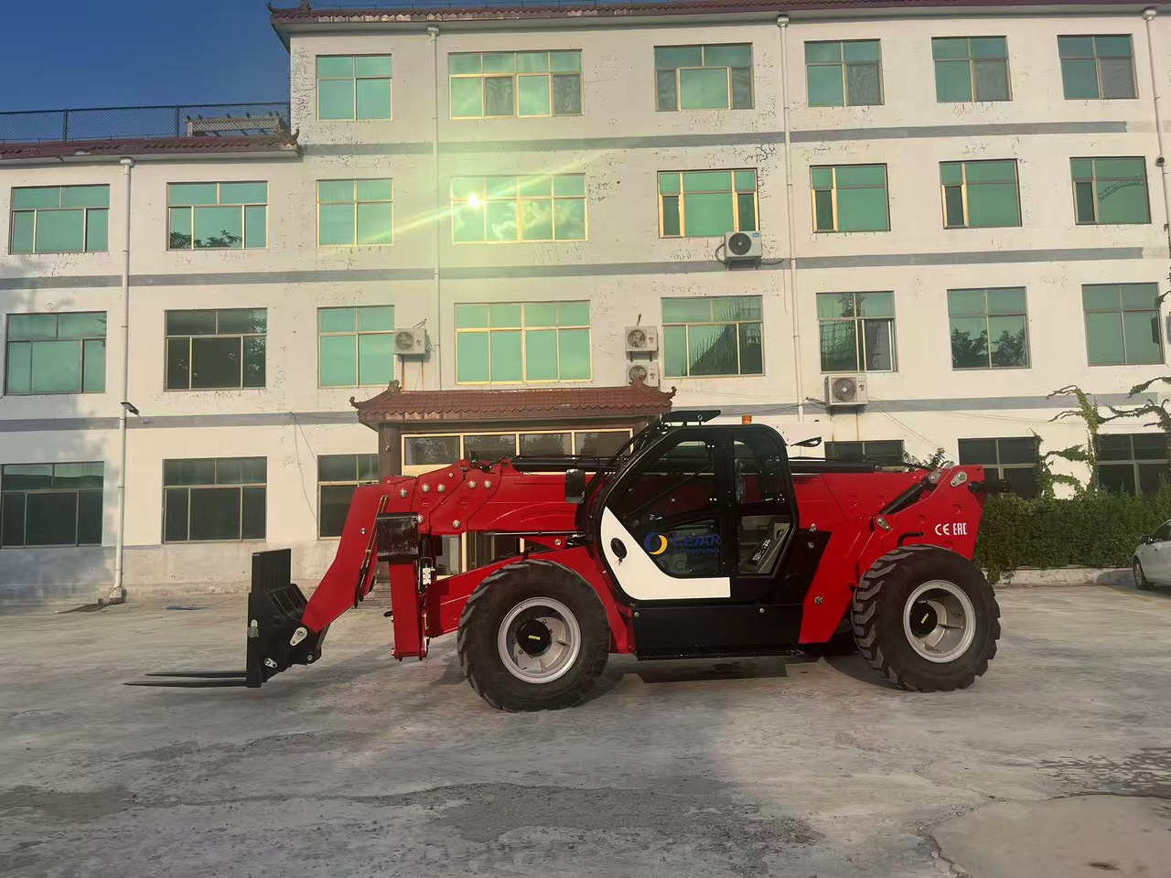 XCMG BRAND NEW 9 METER - Empilhador telescópico: foto 2 XCMG BRAND NEW 9 METER - Empilhador telescópico: foto 2