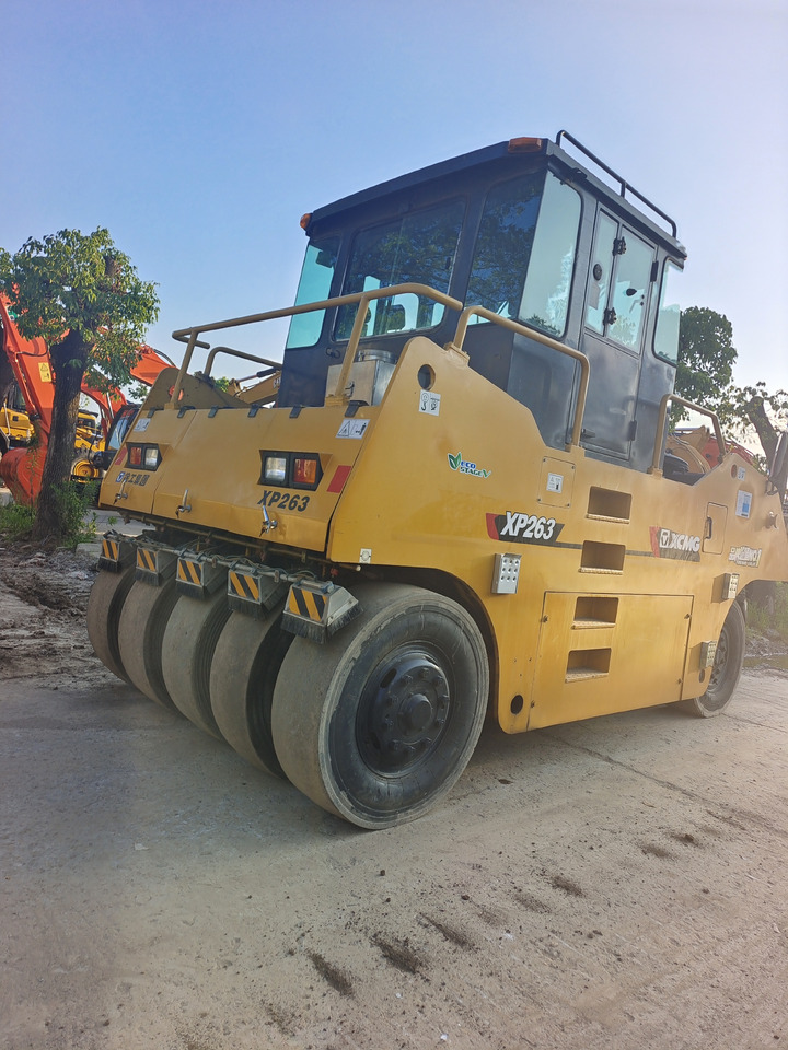 XCMG XP 263 Pneumatic Tire Roller with Advanced Vibration System - Compactador de pneus: foto 4 XCMG XP 263 Pneumatic Tire Roller with Advanced Vibration System - Compactador de pneus: foto 4