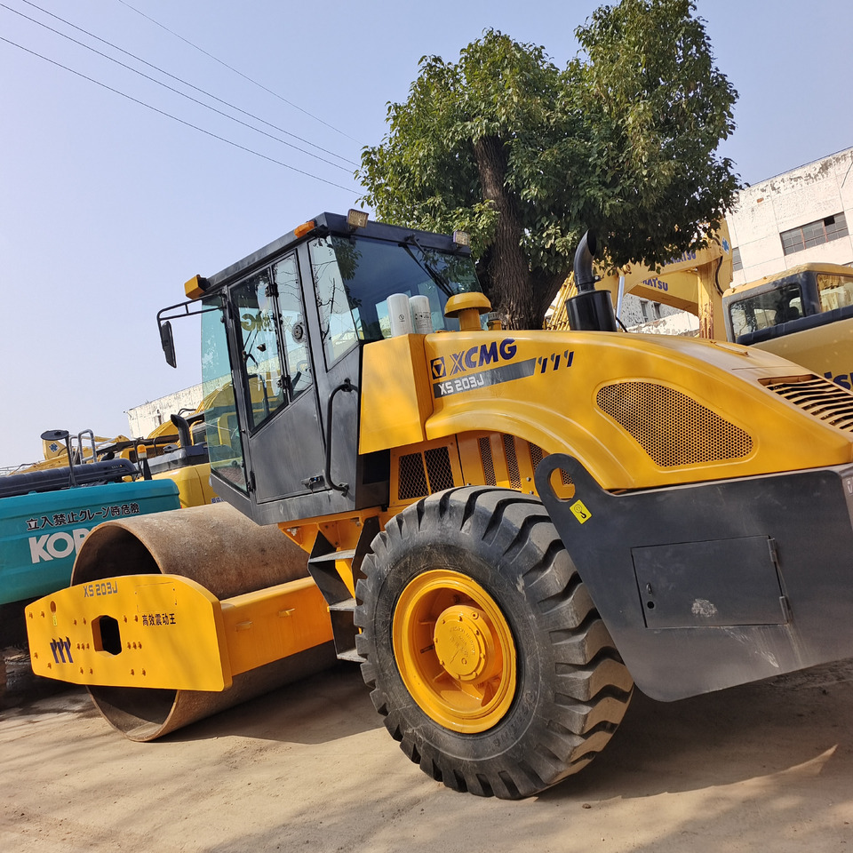 XCMG XS 203J - Compactador de asfalto: foto 1 XCMG XS 203J - Compactador de asfalto: foto 1