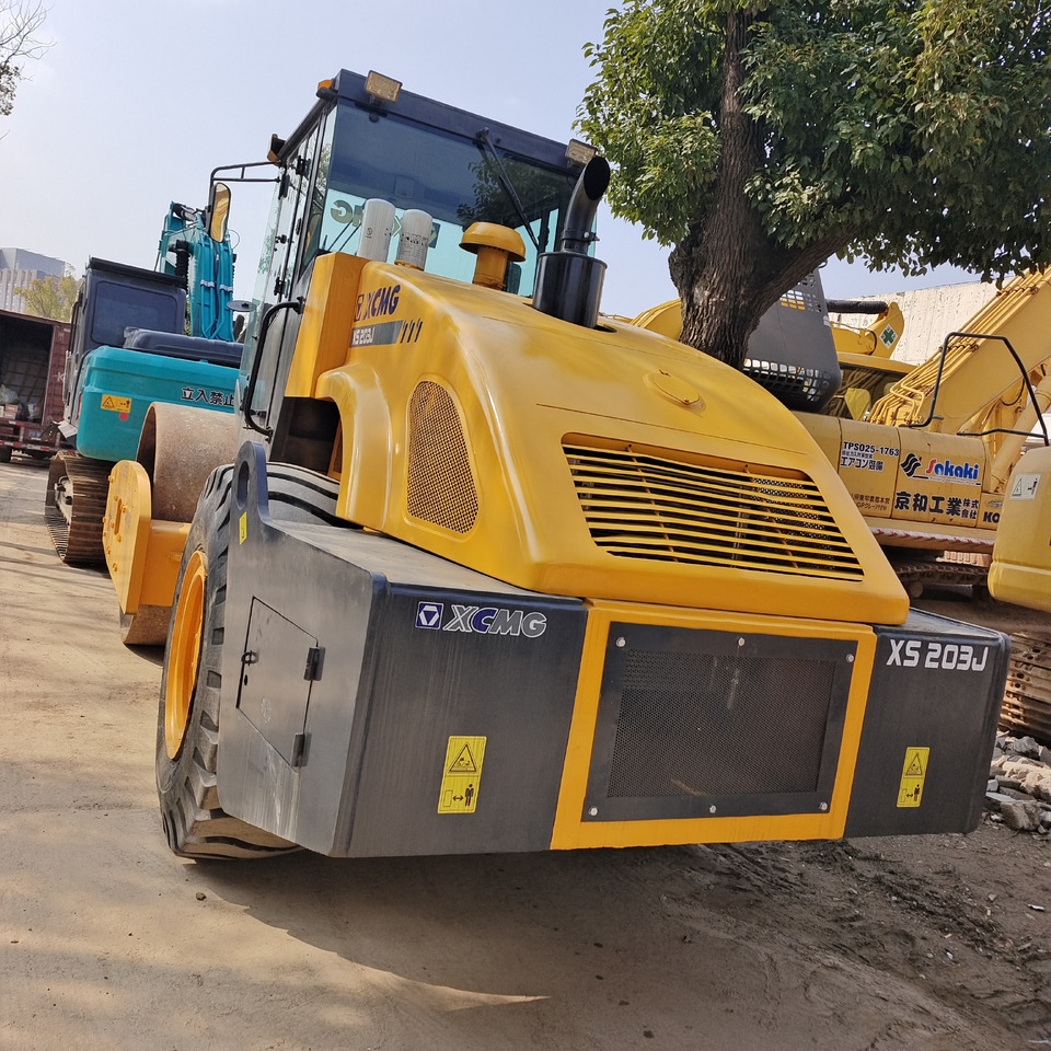 XCMG XS203J - Compactador de asfalto: foto 2 XCMG XS203J - Compactador de asfalto: foto 2