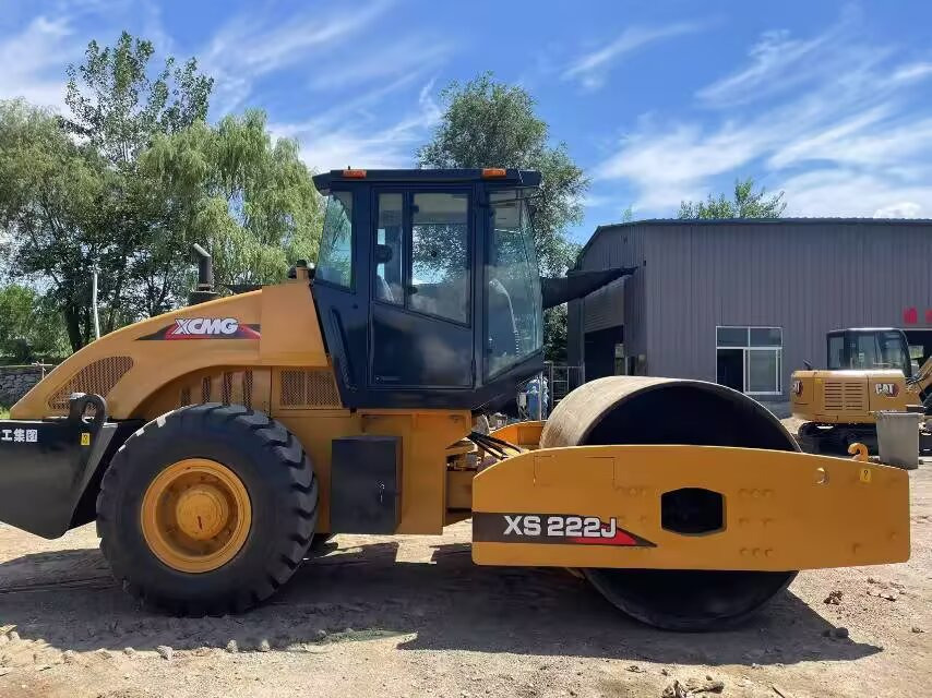 XCMG XS222J XS223J - Pá carregadora de rodas: foto 2 XCMG XS222J XS223J - Pá carregadora de rodas: foto 2