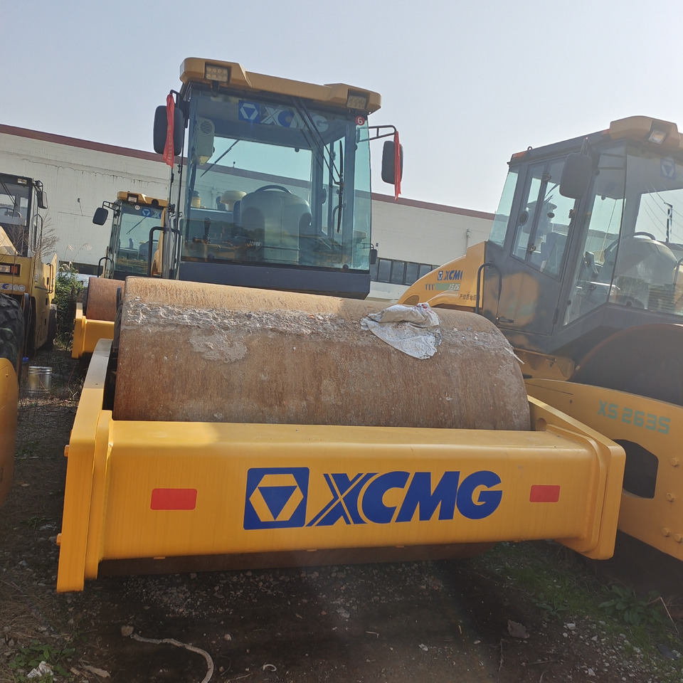 XCMG XS223J - Compactador de asfalto: foto 4 XCMG XS223J - Compactador de asfalto: foto 4
