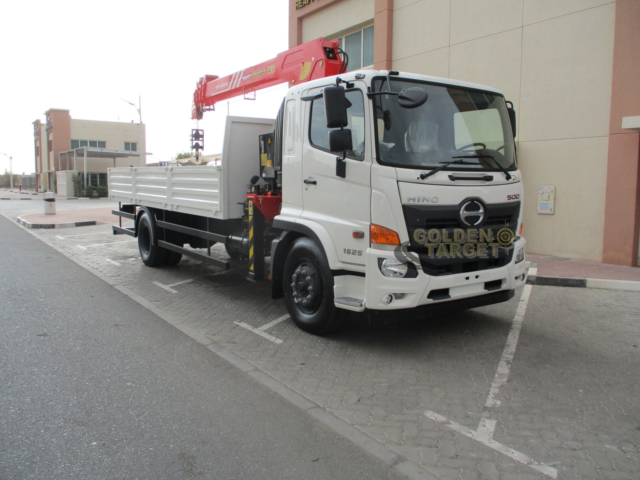 HINO 500 1625 4x2 with SANY PALFINGER SPS16000 Crane - Camião grua: foto 1 HINO 500 1625 4x2 with SANY PALFINGER SPS16000 Crane - Camião grua: foto 1