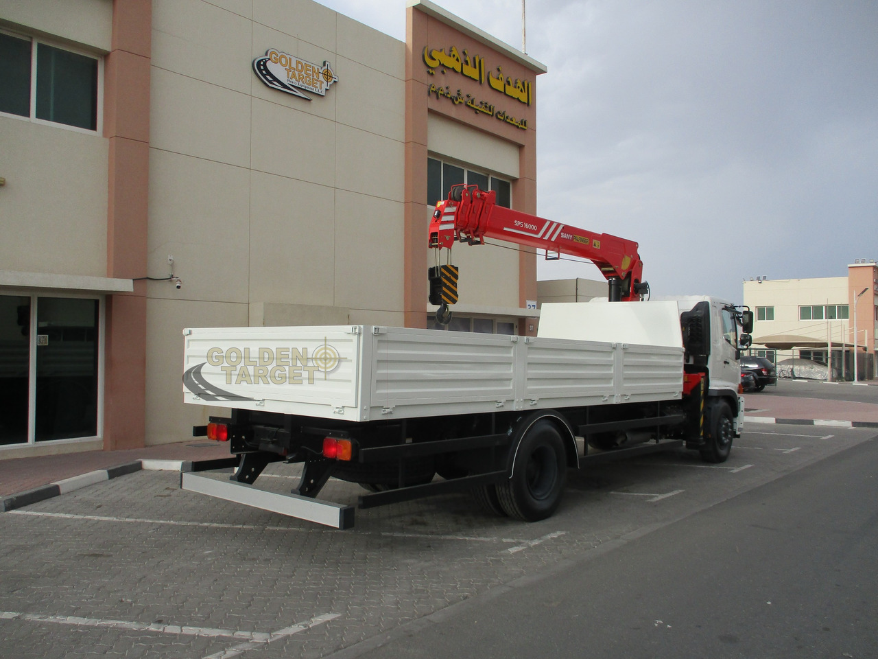 HINO 500 1625 4x2 with SANY PALFINGER SPS16000 Crane - Camião grua: foto 3 HINO 500 1625 4x2 with SANY PALFINGER SPS16000 Crane - Camião grua: foto 3