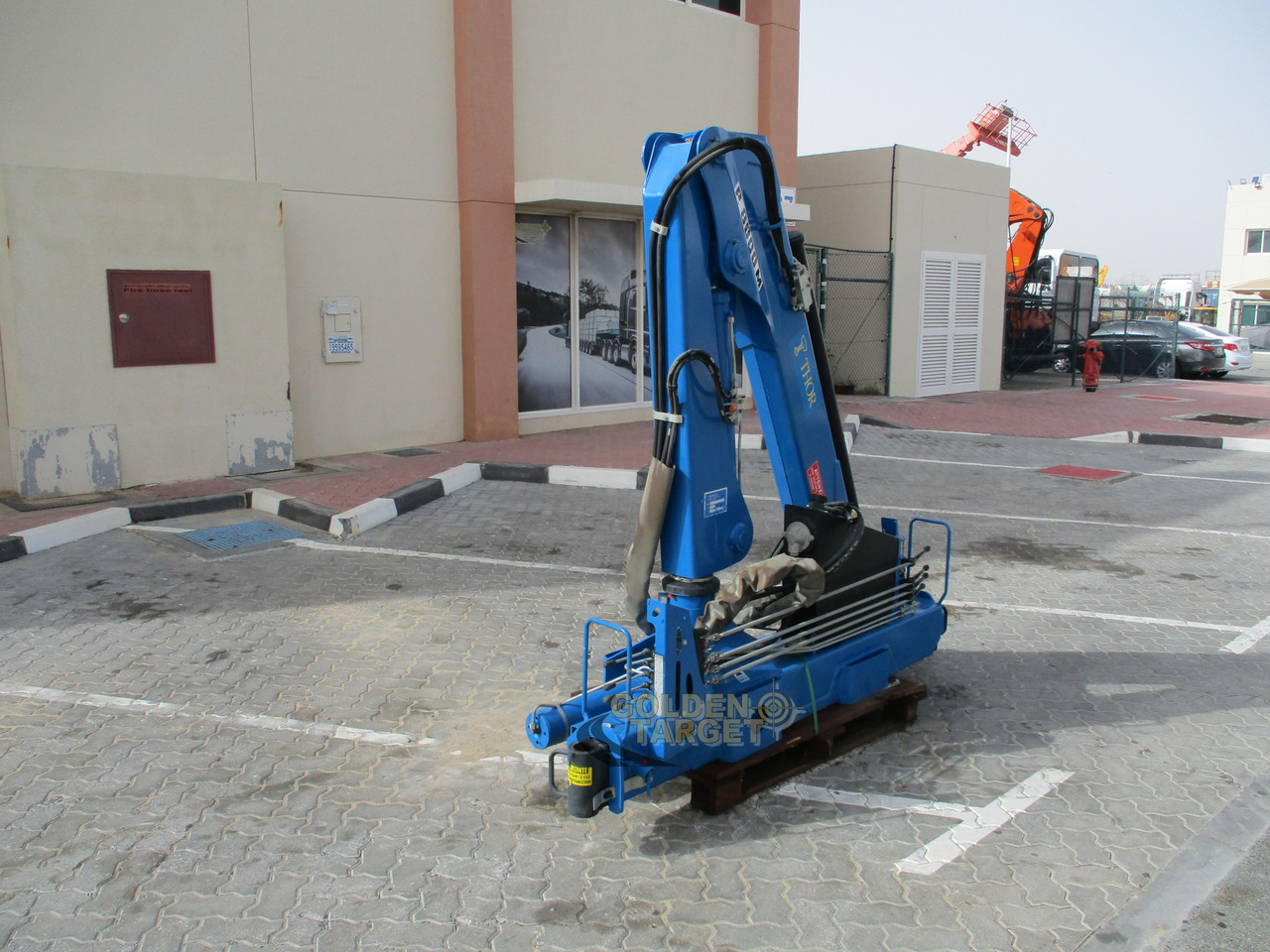 ING BONFIGLIOLI IBP 8000 M / 2SI CRANE - Grua para camião para Camião: foto 3 ING BONFIGLIOLI IBP 8000 M / 2SI CRANE - Grua para camião para Camião: foto 3