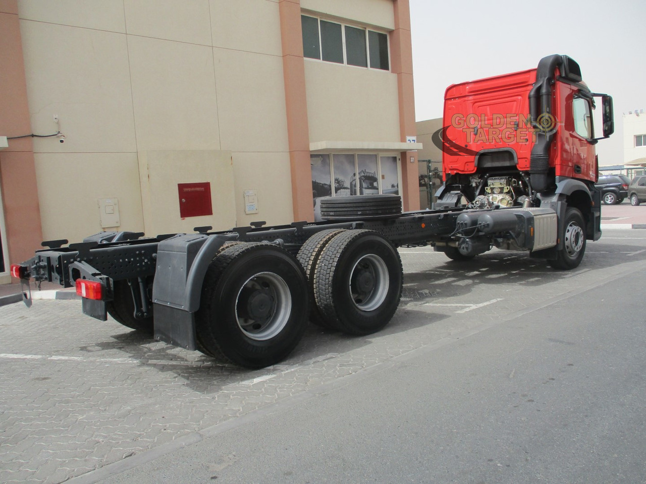 MERCEDES-BENZ Arocs 3348 6x4 Chassis - Camião chassi: foto 3 MERCEDES-BENZ Arocs 3348 6x4 Chassis - Camião chassi: foto 3