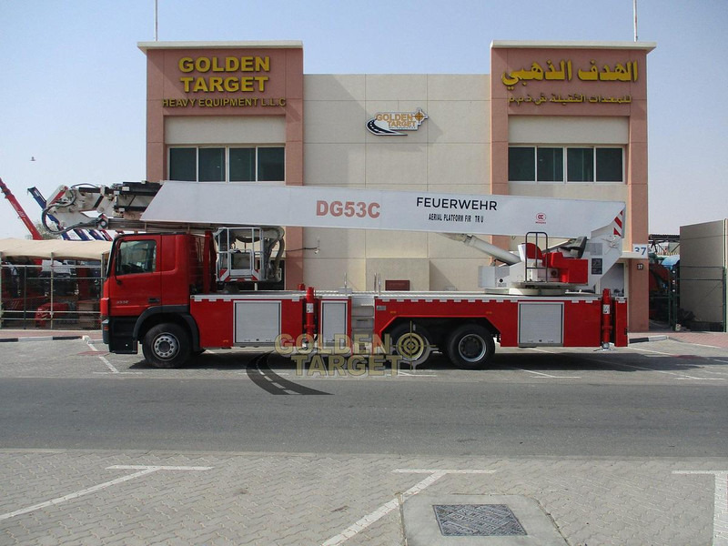 Mercedes-Benz Actros 3332 - Plataforma aérea: foto 5 Mercedes-Benz Actros 3332 - Plataforma aérea: foto 5