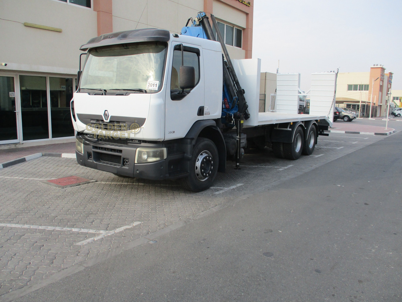 RENAULT Kerax 380 6×4 Crane Truck - Camião grua: foto 2 RENAULT Kerax 380 6×4 Crane Truck - Camião grua: foto 2